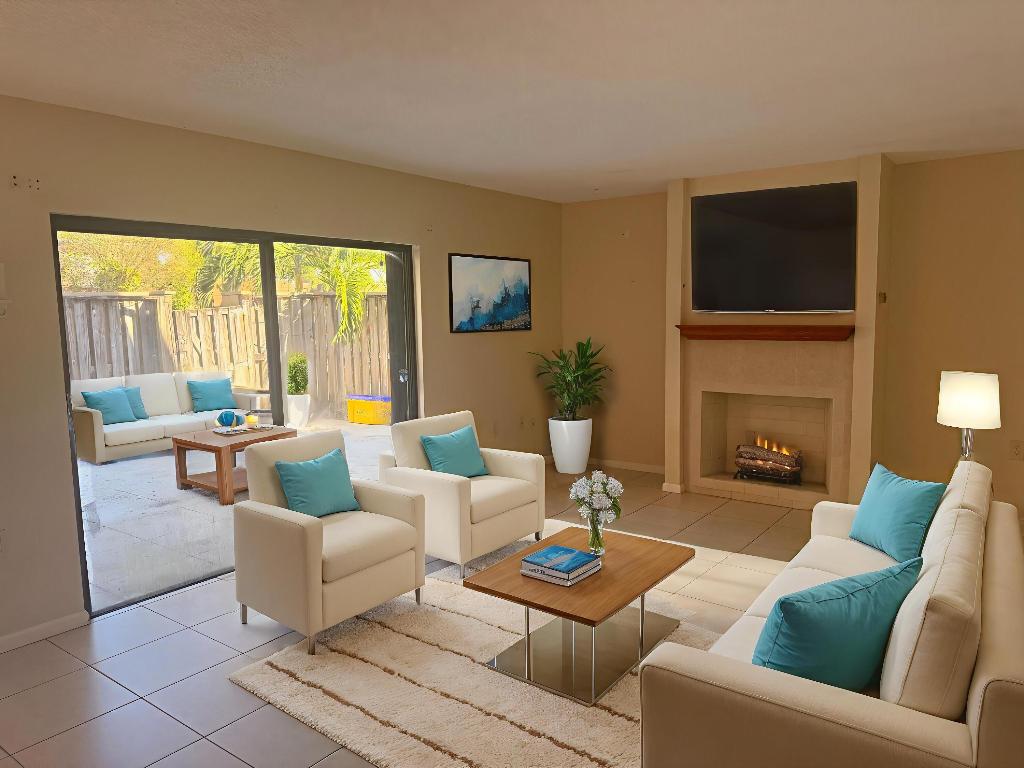 116 1 St #116, Palm Beach Gardens FL 33410