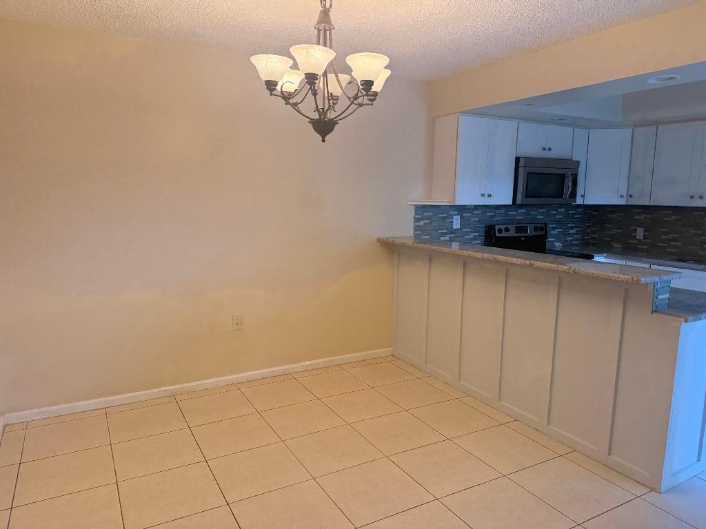 116 1 St #116, Palm Beach Gardens FL 33410