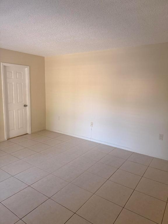 116 1 St #116, Palm Beach Gardens FL 33410