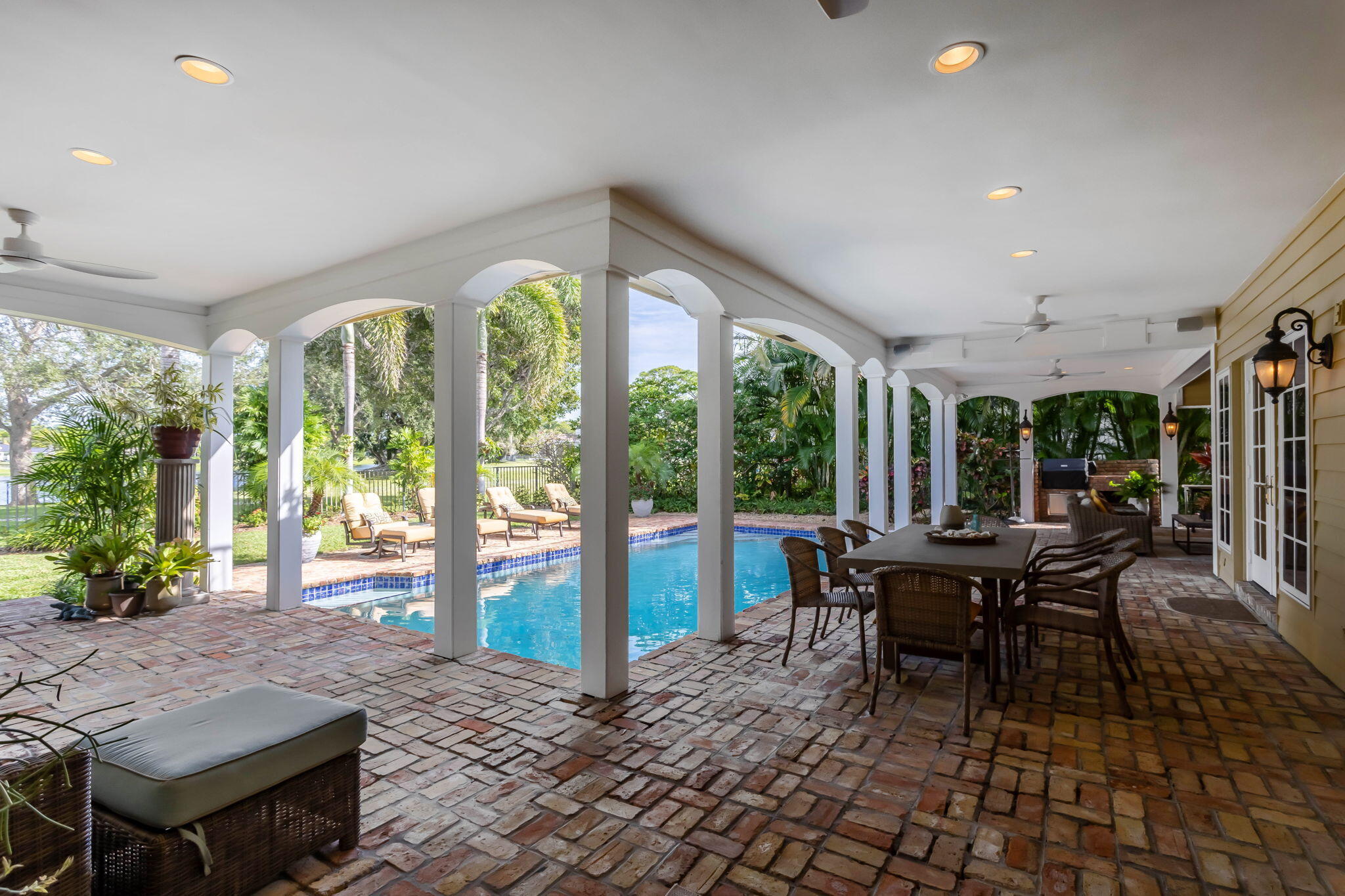 2883 Banyan Boulevard, Boca Raton FL 33431