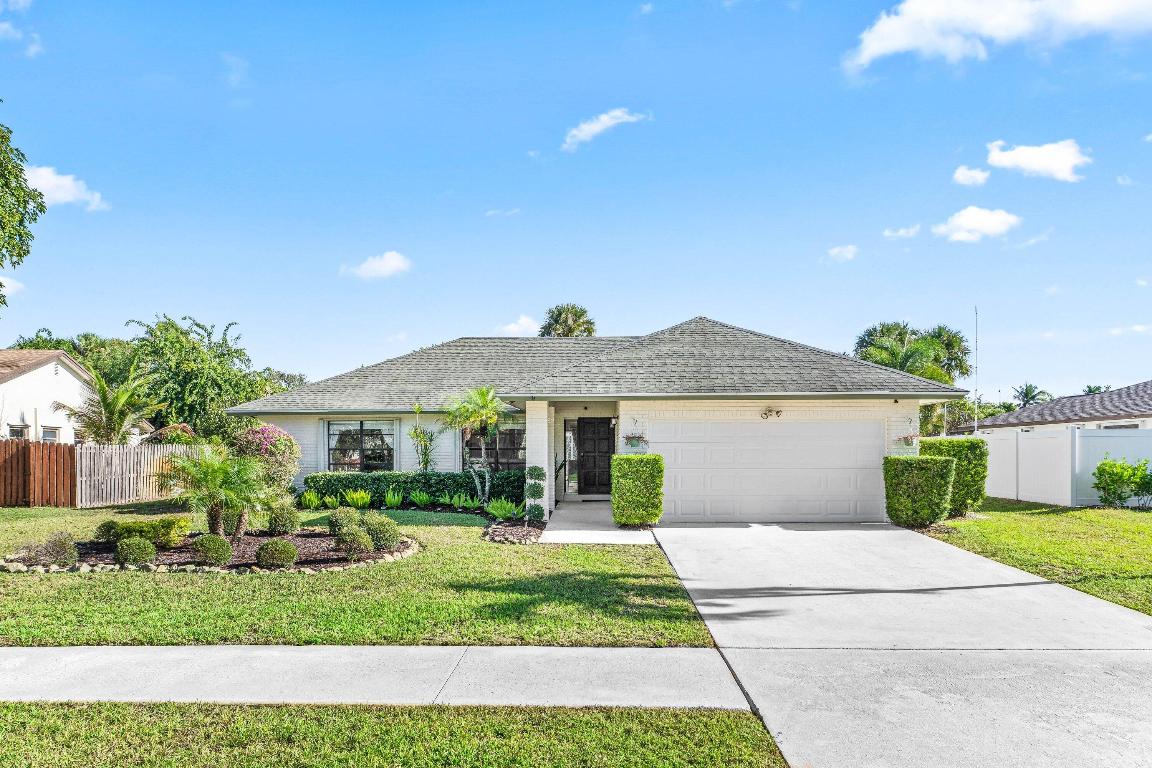 17294 Lake Park, Boca Raton FL 33487