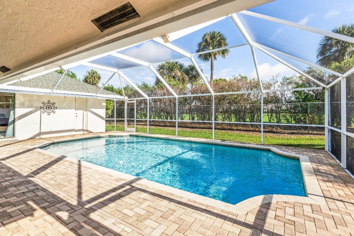 17294 Lake Park, Boca Raton FL 33487