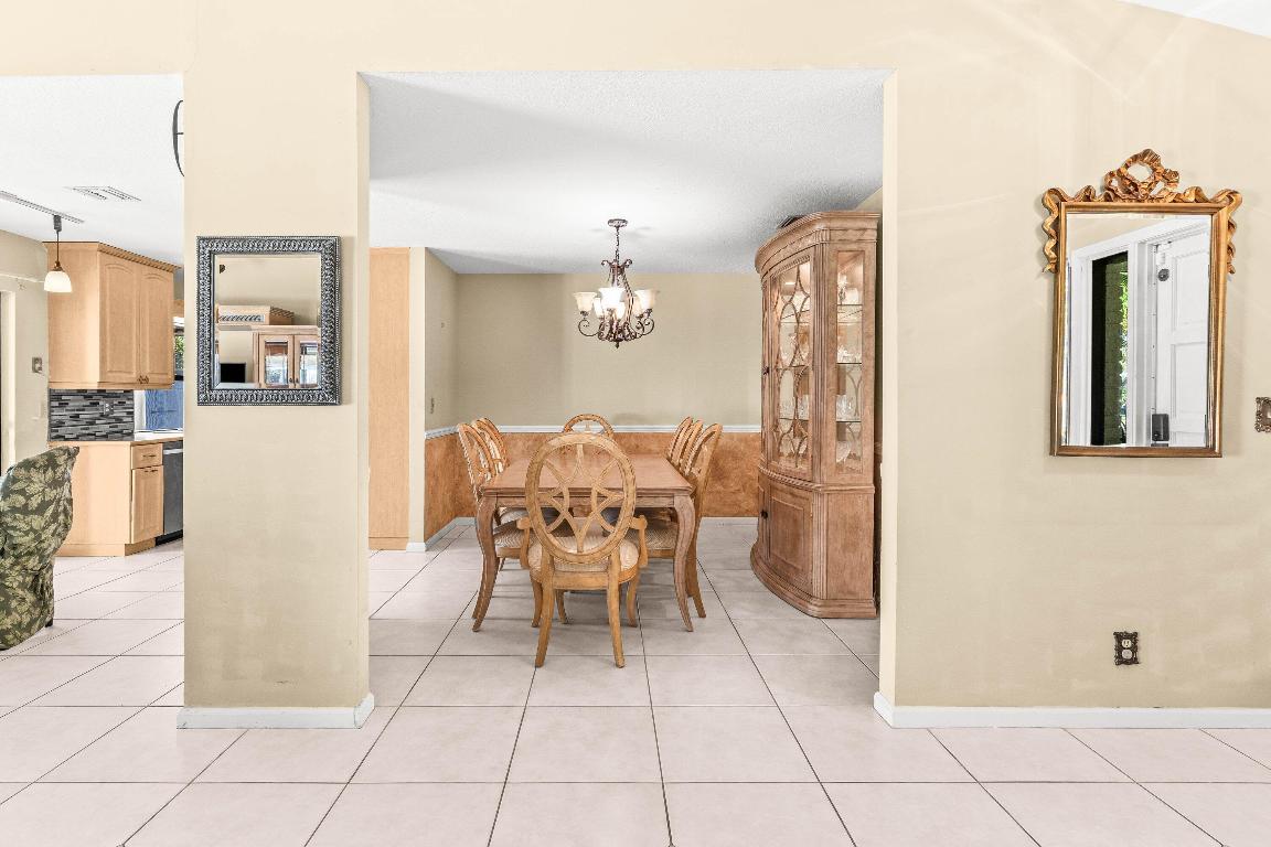 17294 Lake Park, Boca Raton FL 33487