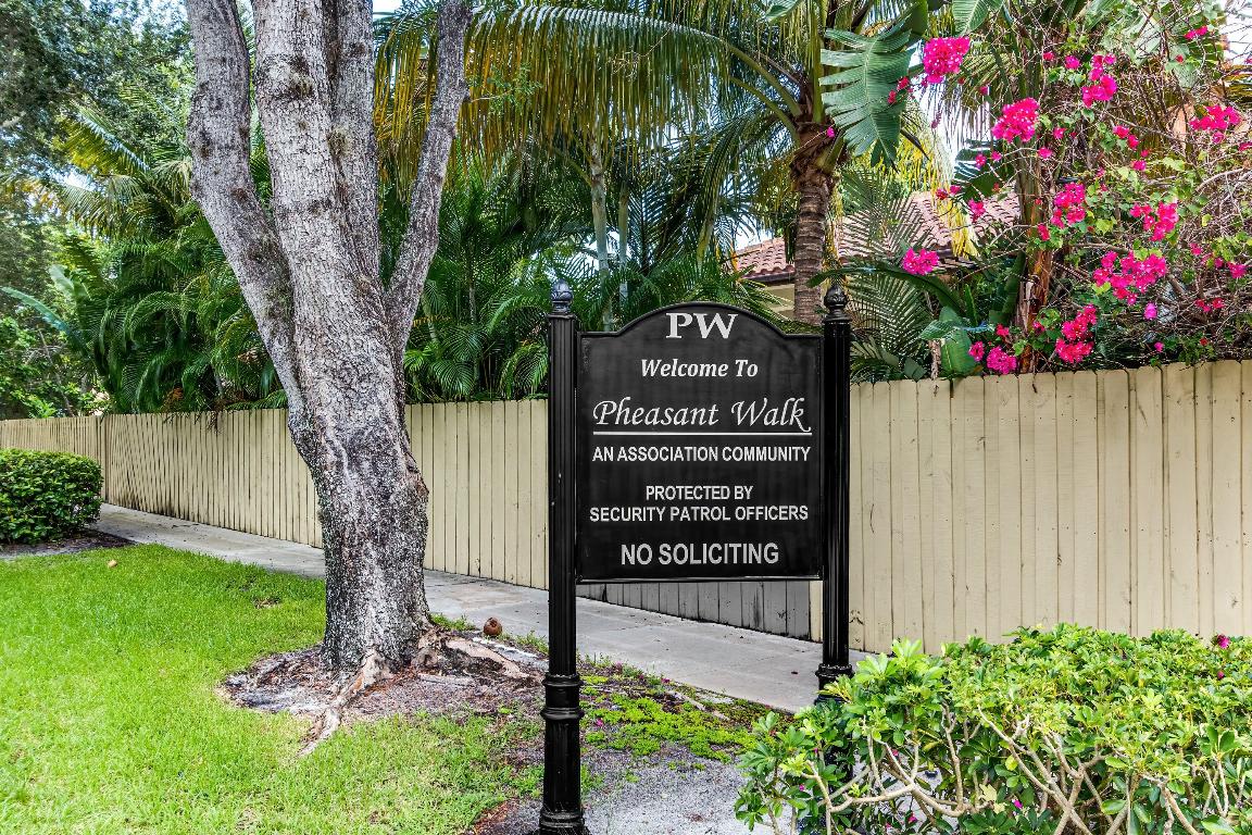 17294 Lake Park, Boca Raton FL 33487