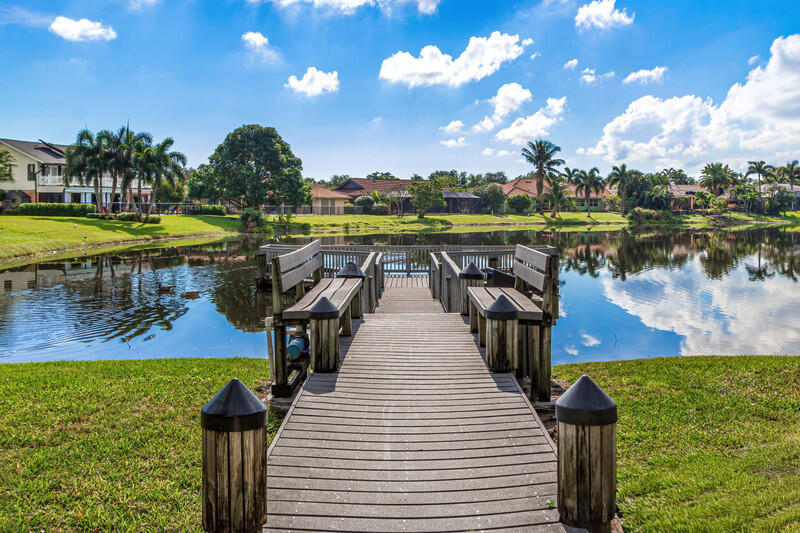 17294 Lake Park, Boca Raton FL 33487