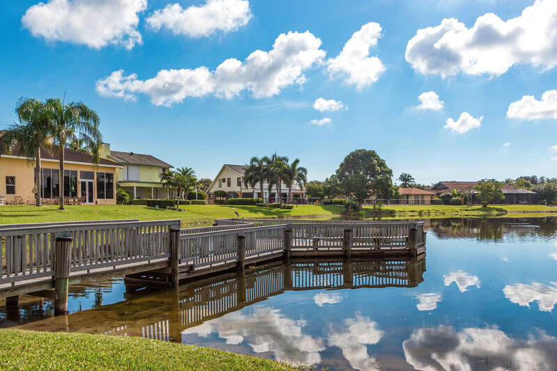 17294 Lake Park, Boca Raton FL 33487