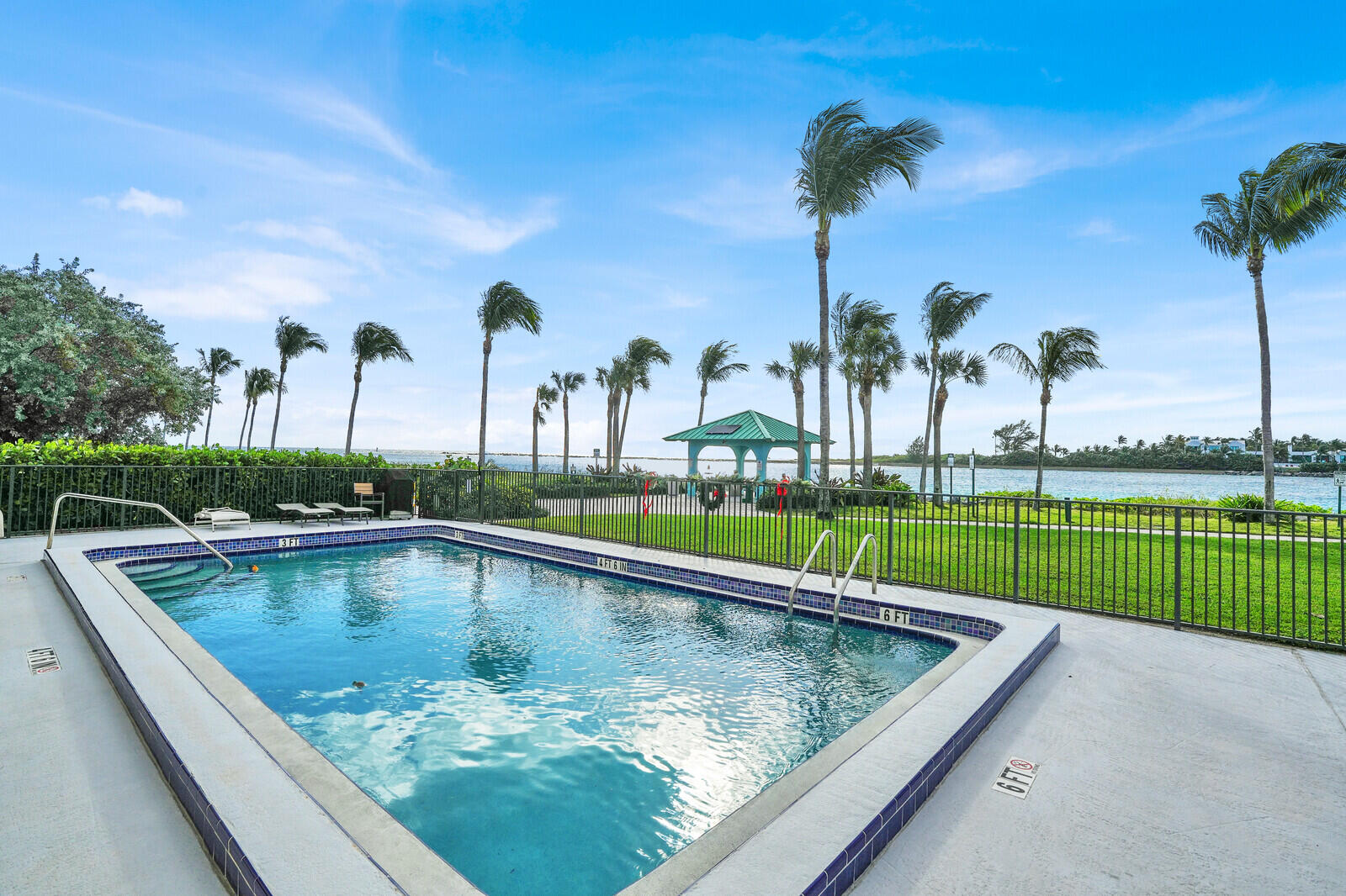 300 Inlet #2, Palm Beach Shores FL 33404