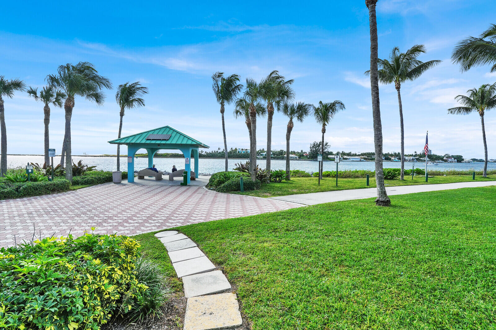 300 Inlet #2, Palm Beach Shores FL 33404