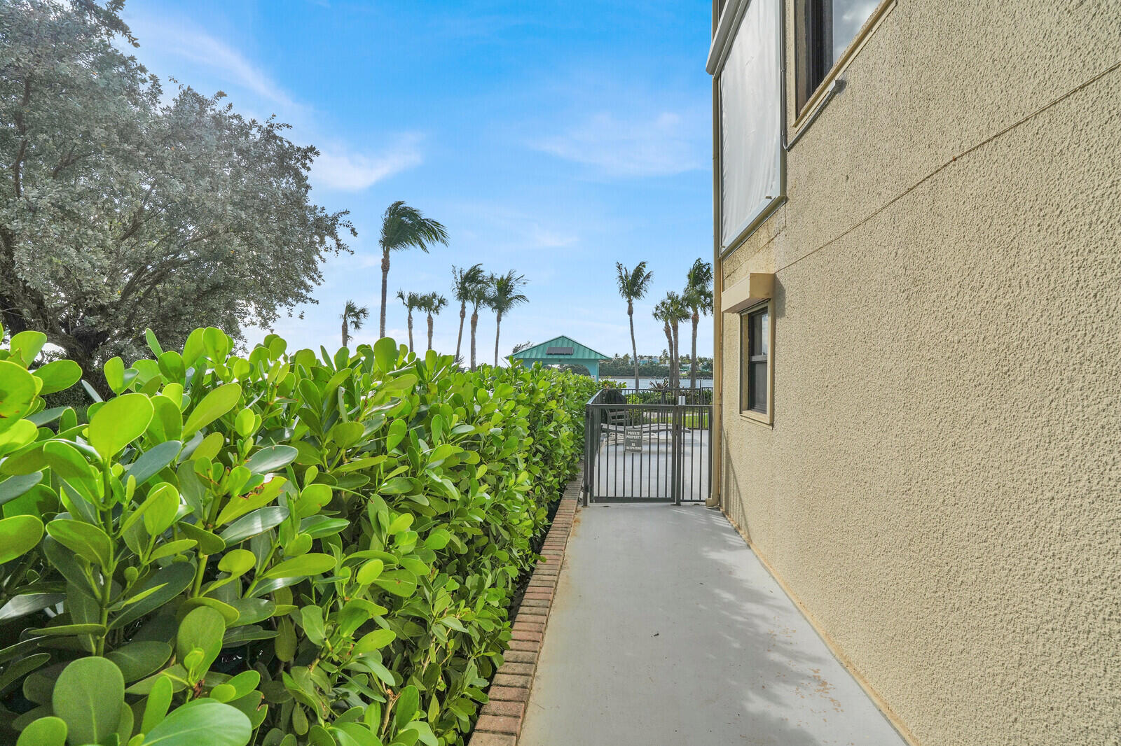 300 Inlet #2, Palm Beach Shores FL 33404