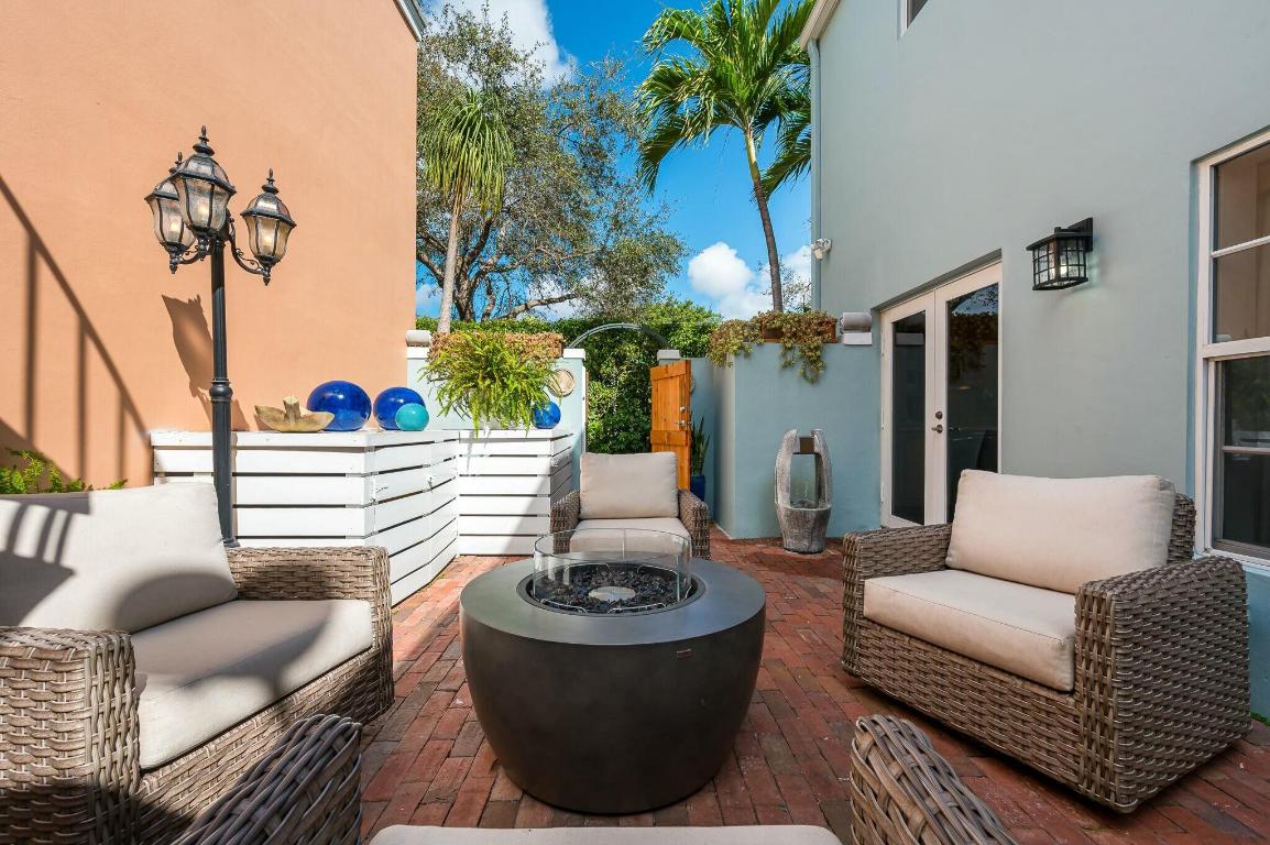 5895 Bartram, Boca Raton FL 33433