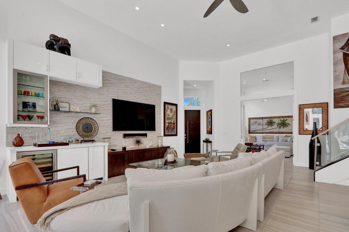 13870 Parc, Palm Beach Gardens FL 33410