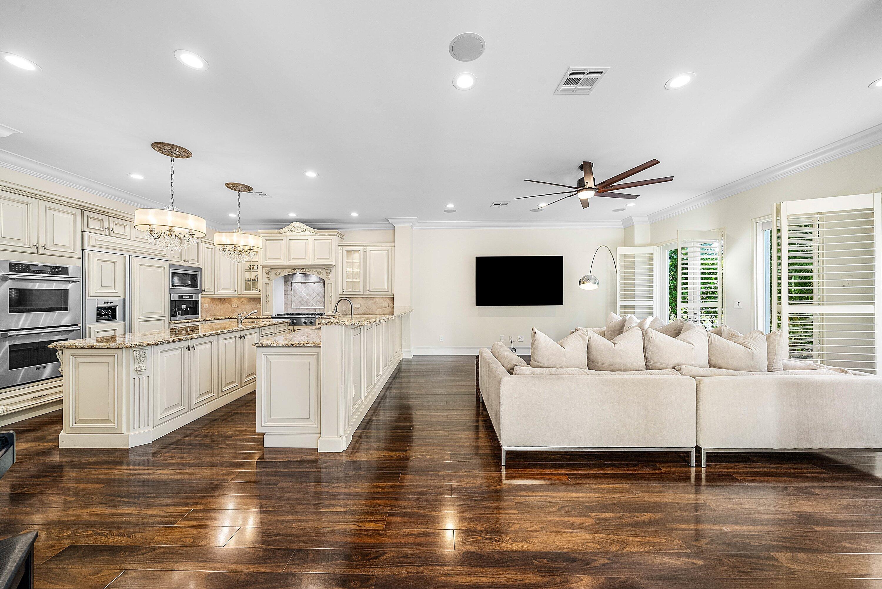 398 NE 7th, Boca Raton FL 33432