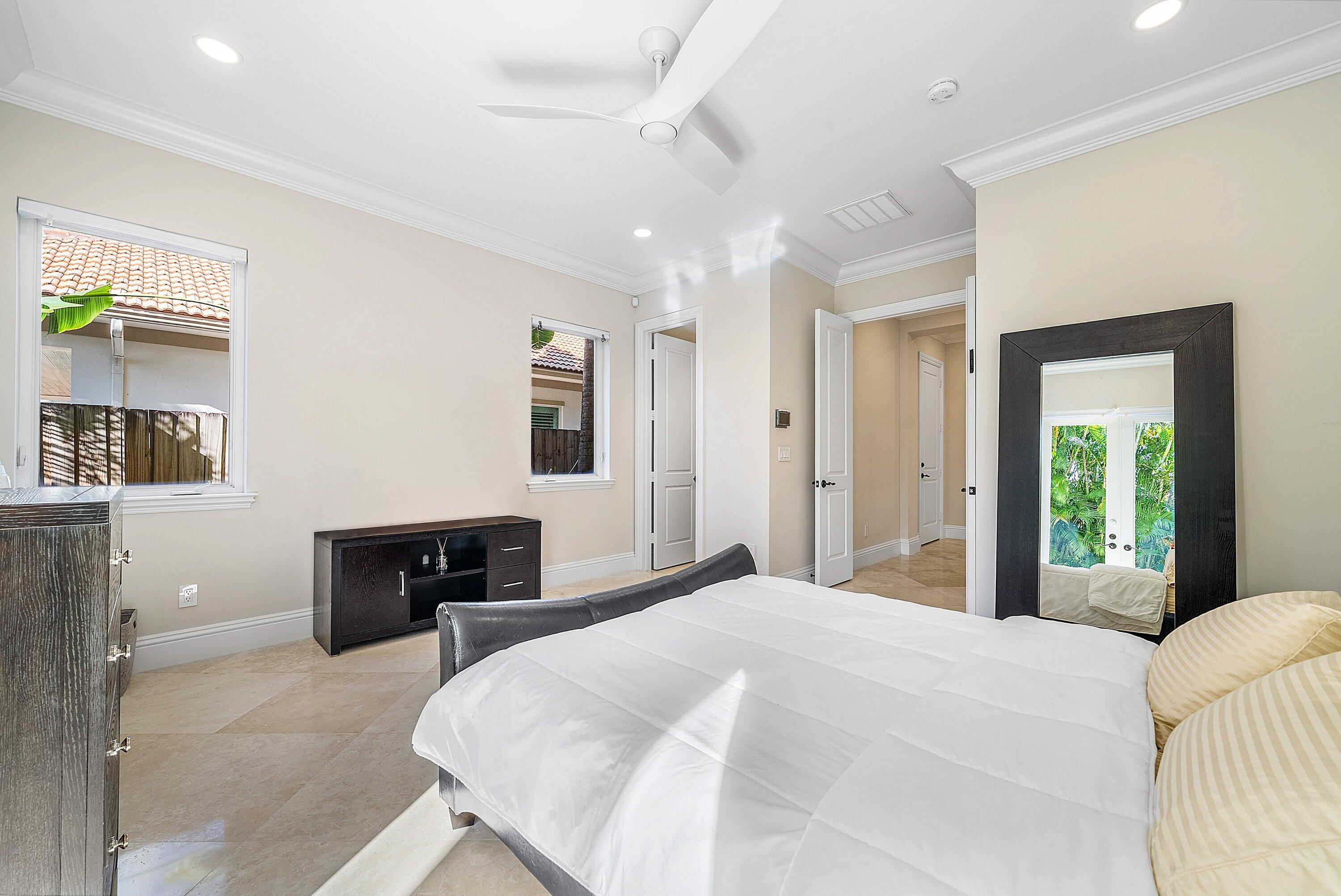 398 NE 7th, Boca Raton FL 33432