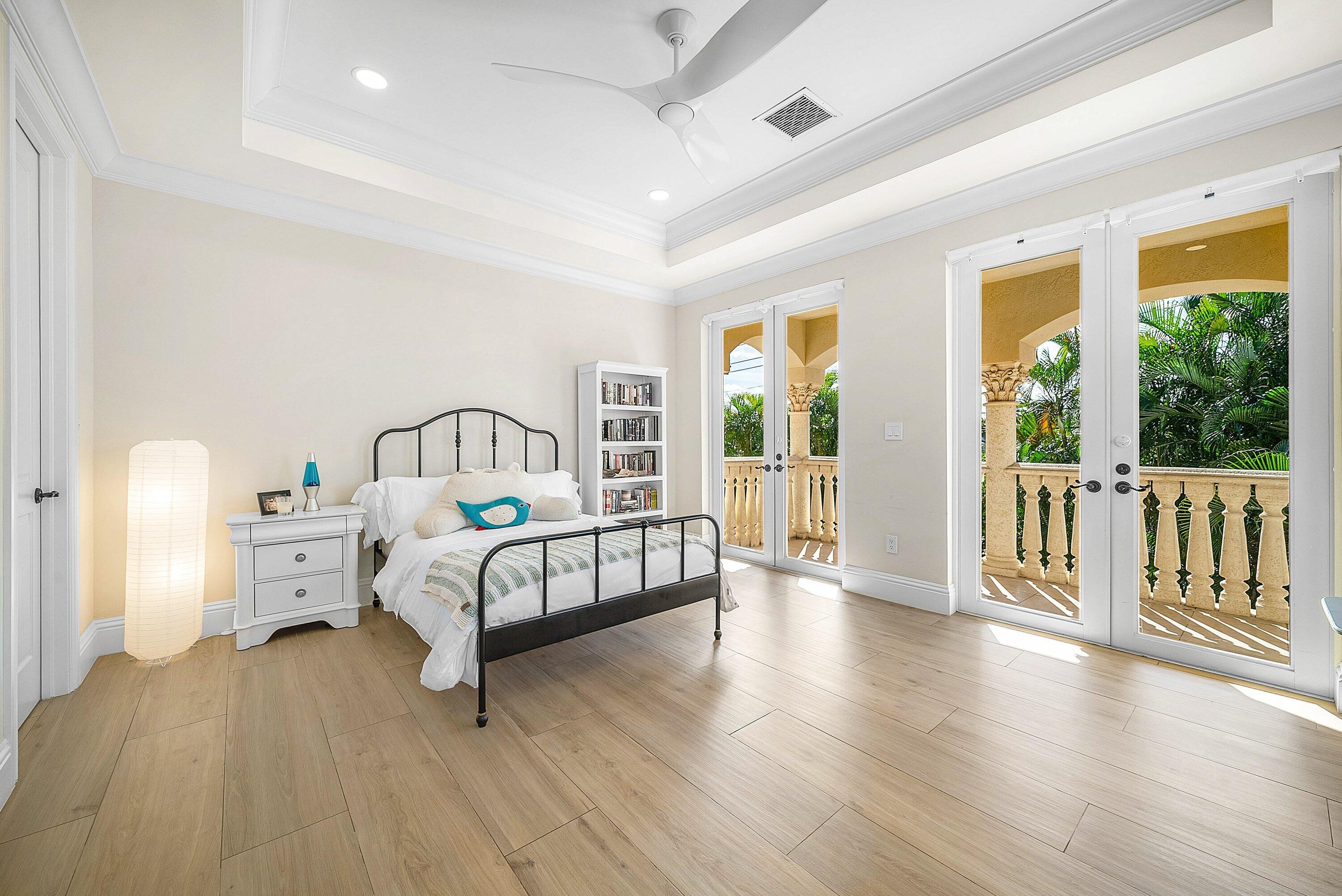 398 NE 7th, Boca Raton FL 33432