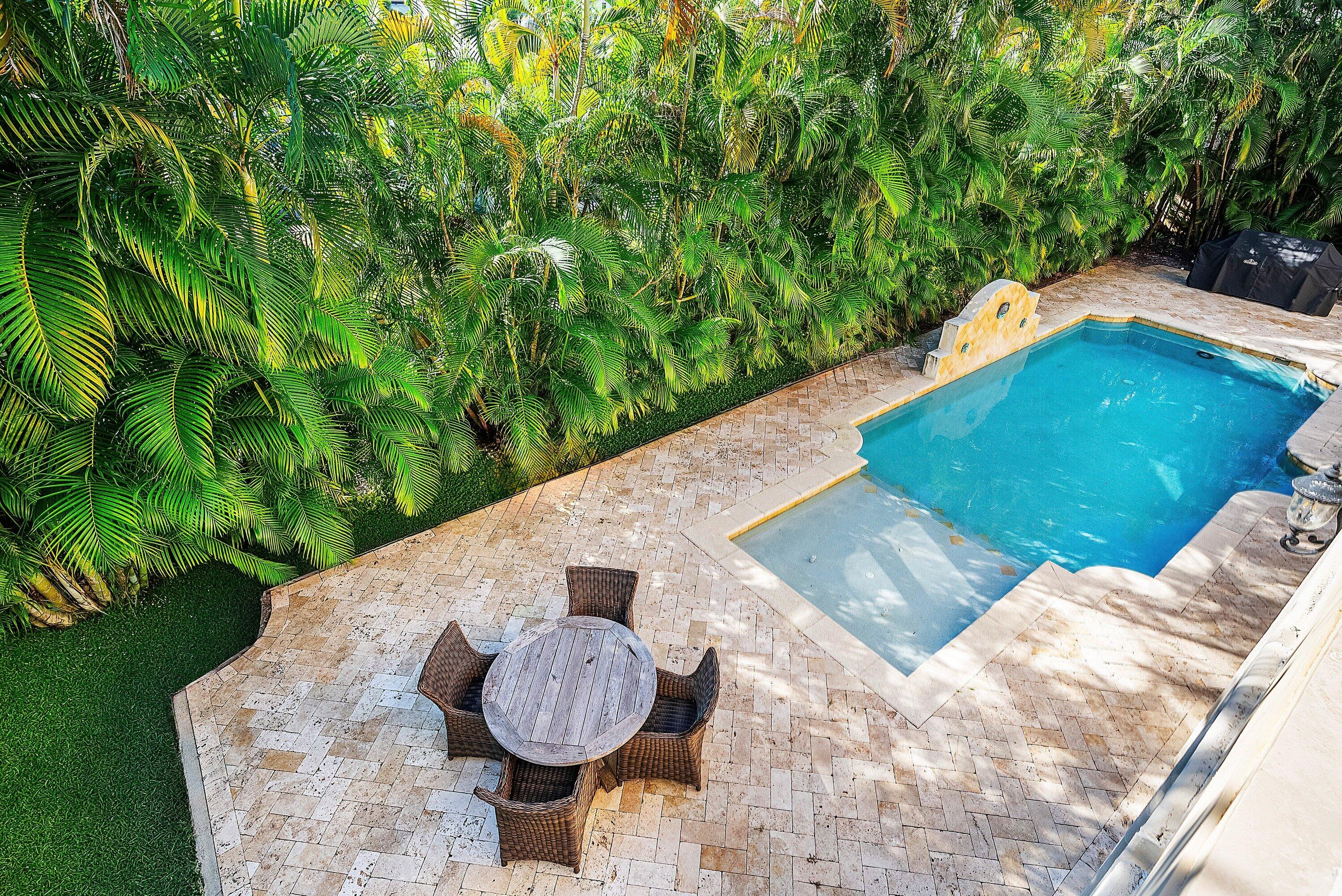 398 NE 7th, Boca Raton FL 33432