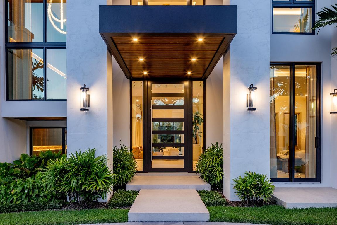2498 Queen Palm, Boca Raton FL 33432
