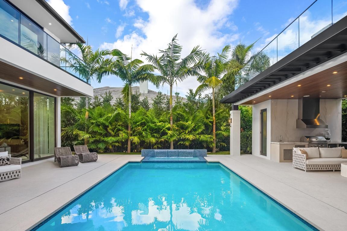 2498 Queen Palm, Boca Raton FL 33432