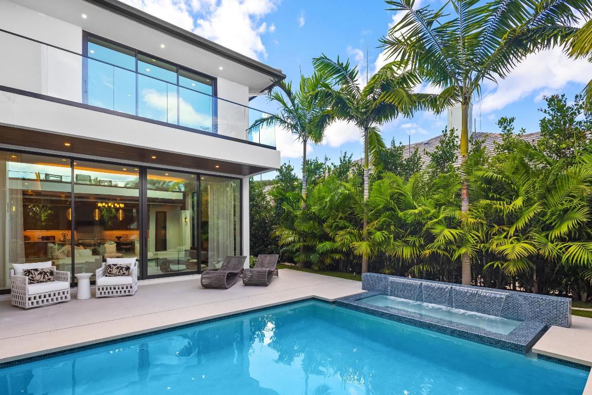 2498 Queen Palm, Boca Raton FL 33432
