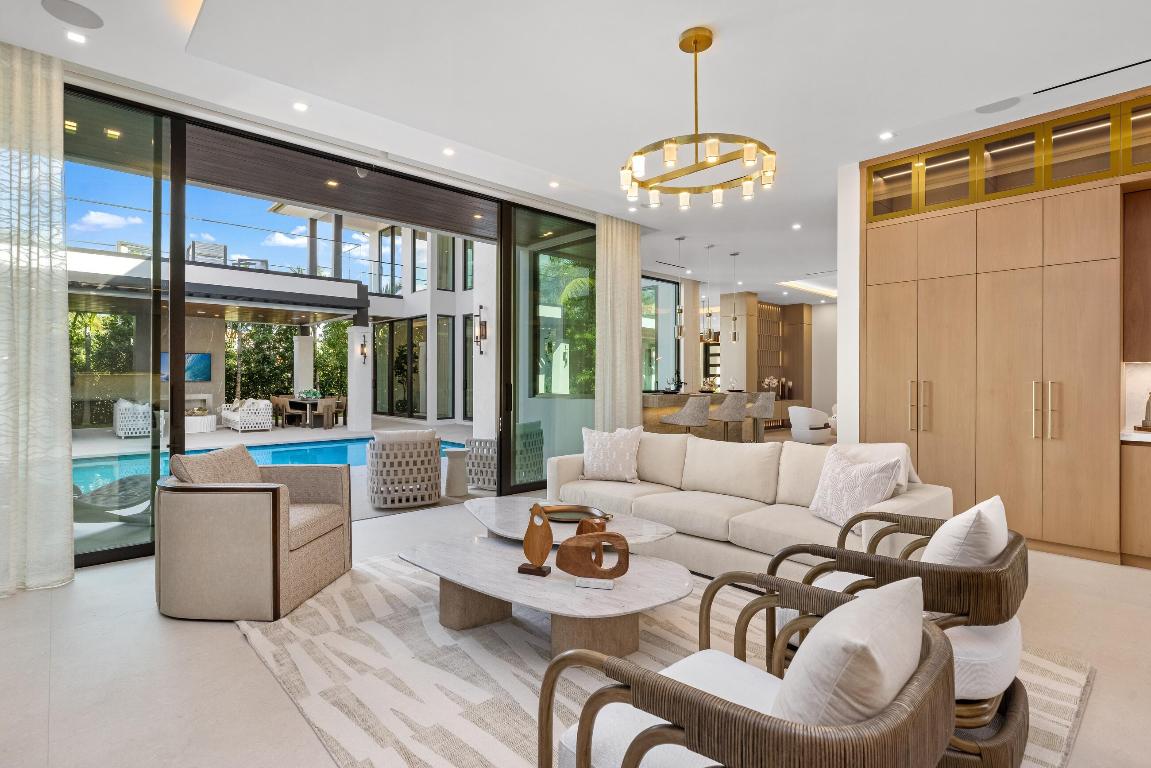 2498 Queen Palm, Boca Raton FL 33432