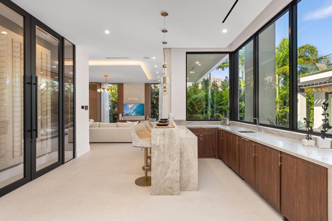 2498 Queen Palm, Boca Raton FL 33432