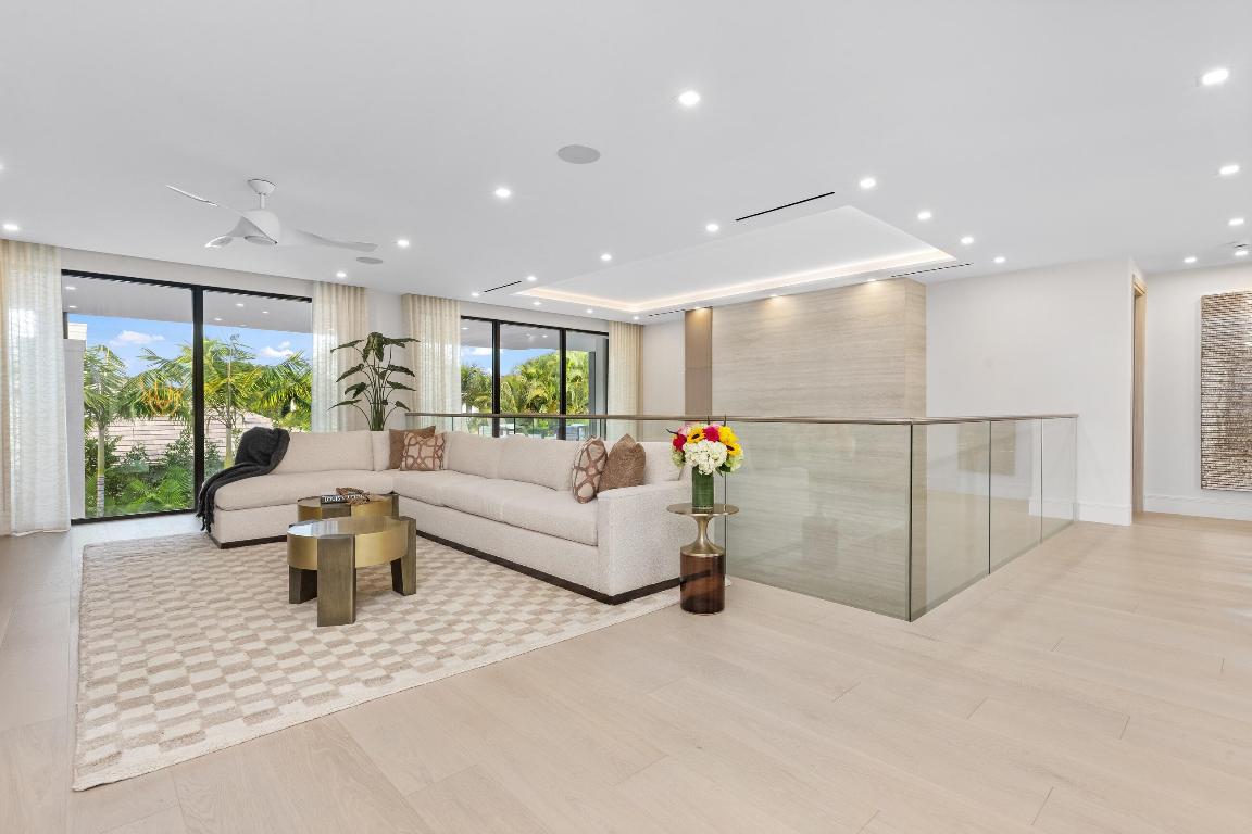 2498 Queen Palm, Boca Raton FL 33432
