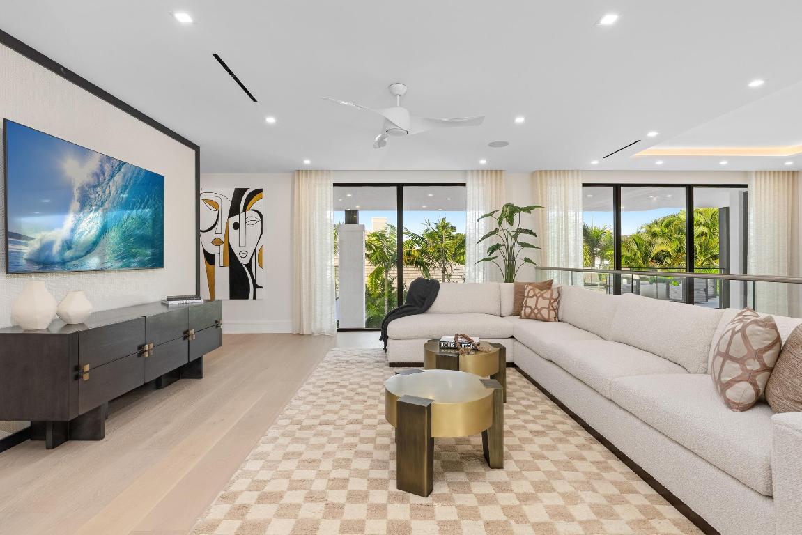 2498 Queen Palm, Boca Raton FL 33432