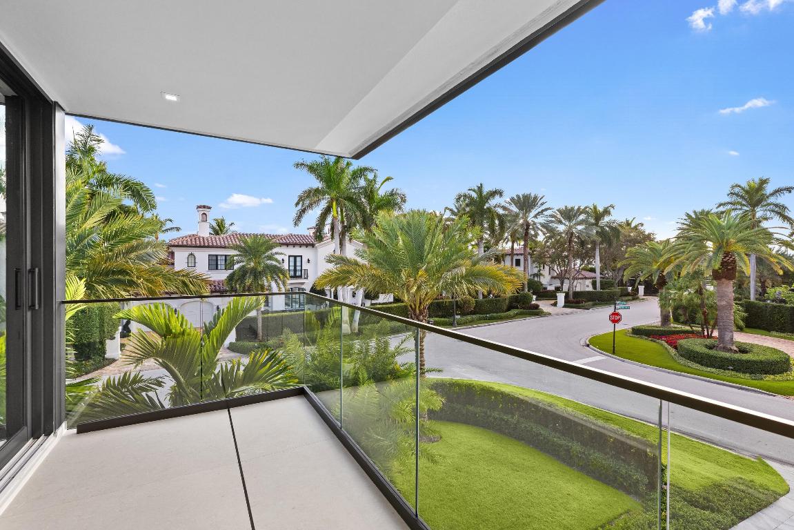 2498 Queen Palm, Boca Raton FL 33432