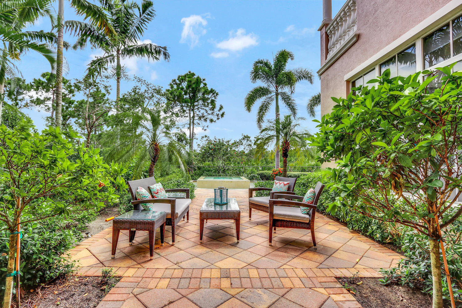 128 Tulip Tree, Jupiter FL 33458