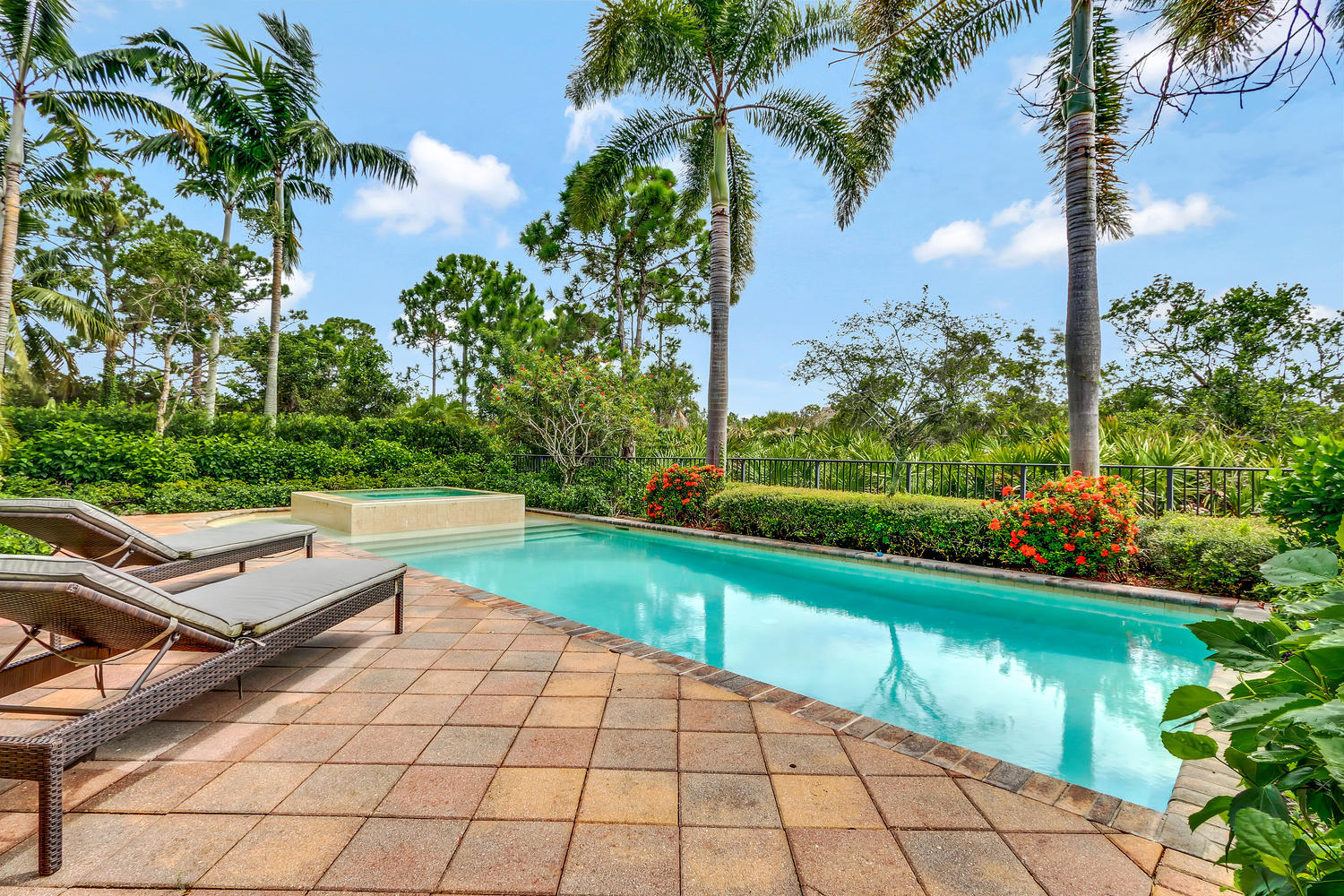 128 Tulip Tree, Jupiter FL 33458