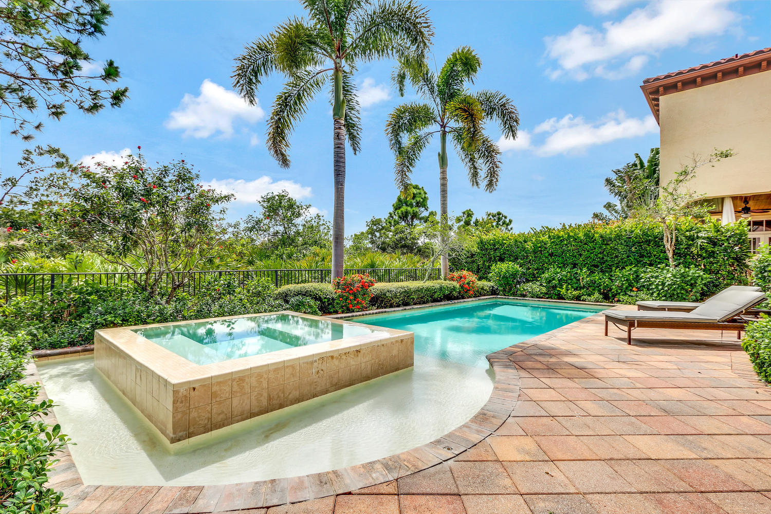 128 Tulip Tree, Jupiter FL 33458