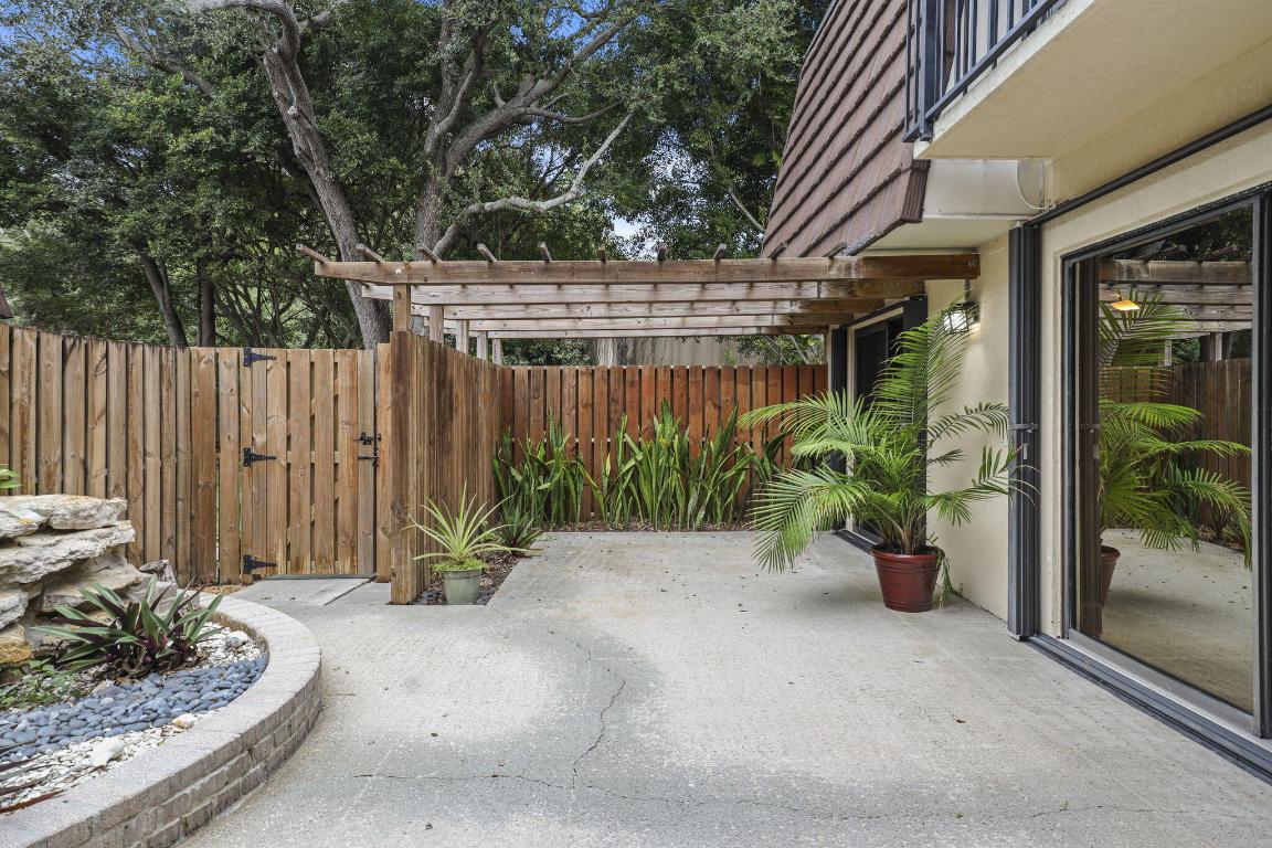 617 6th, Palm Beach Gardens FL 33418