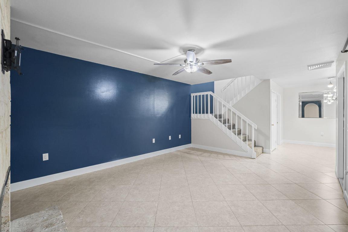 617 6th, Palm Beach Gardens FL 33418