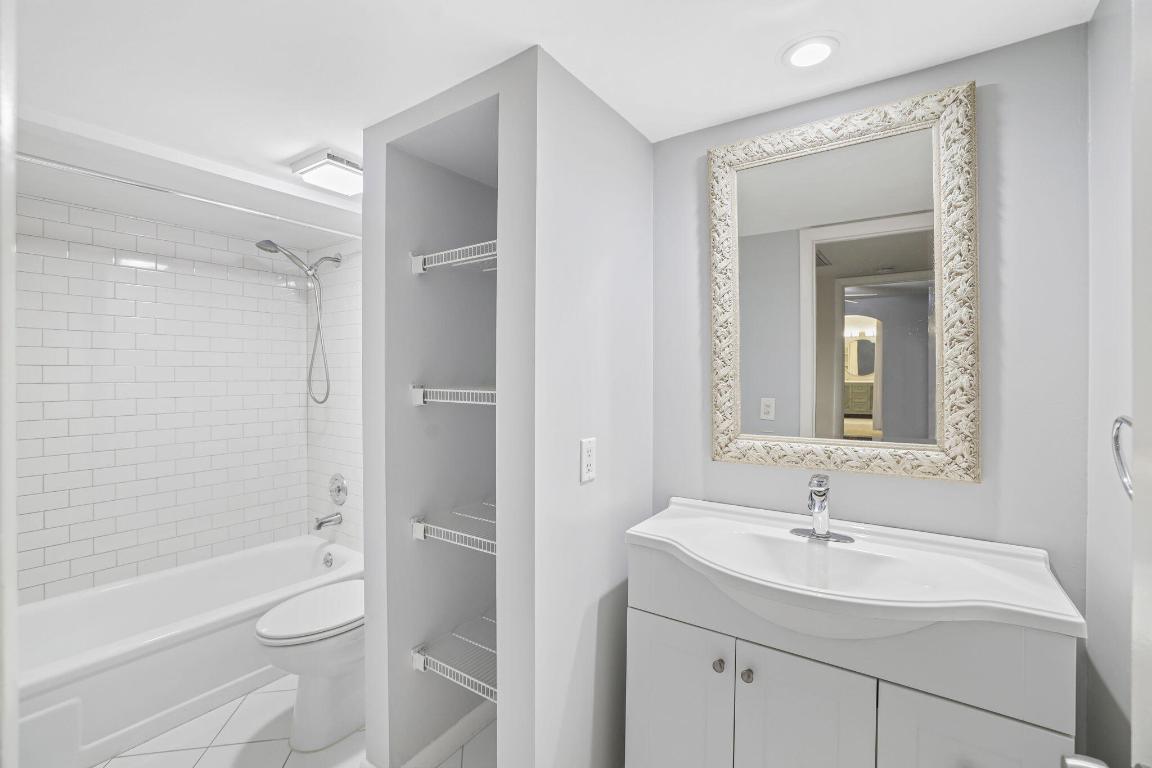 617 6th, Palm Beach Gardens FL 33418