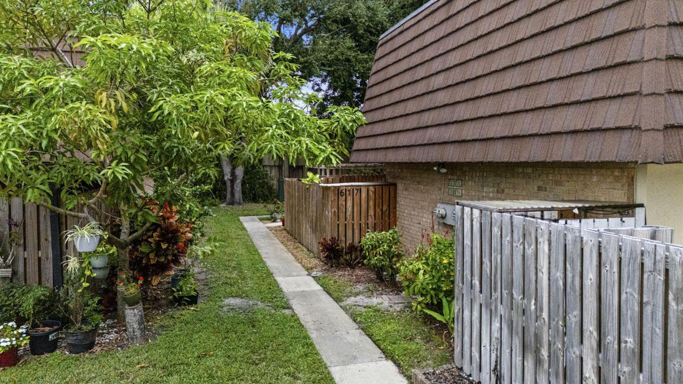 617 6th, Palm Beach Gardens FL 33418