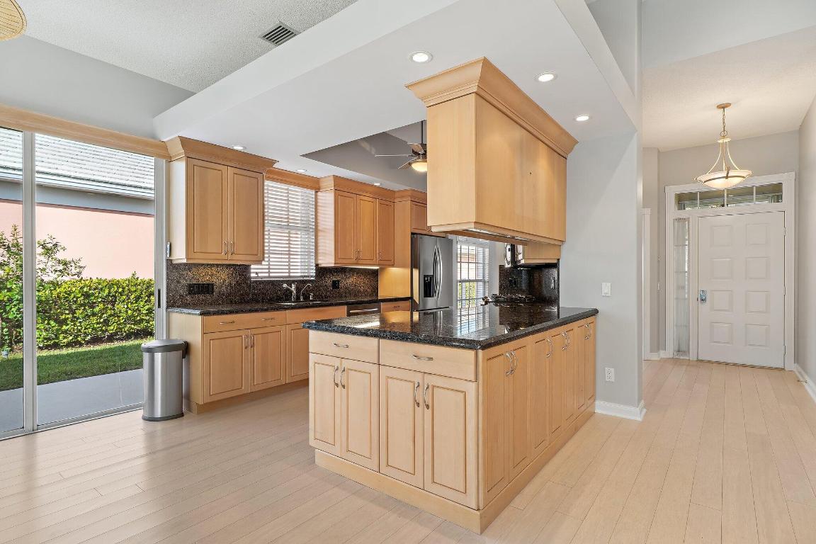 8445 E Garden Oaks, Palm Beach Gardens FL 33410