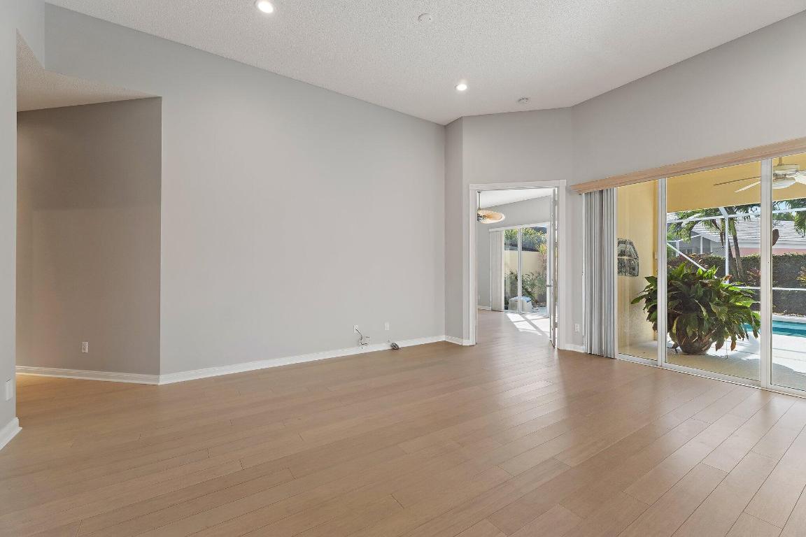 8445 E Garden Oaks, Palm Beach Gardens FL 33410