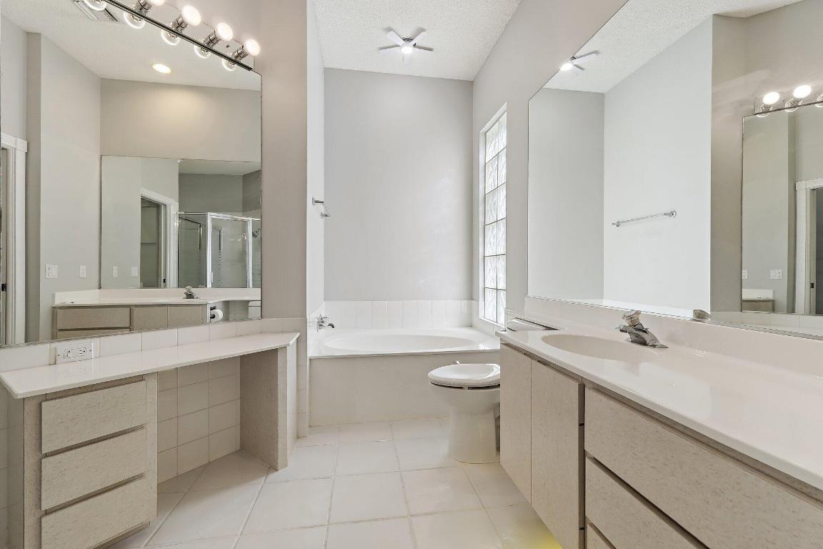 8445 E Garden Oaks, Palm Beach Gardens FL 33410