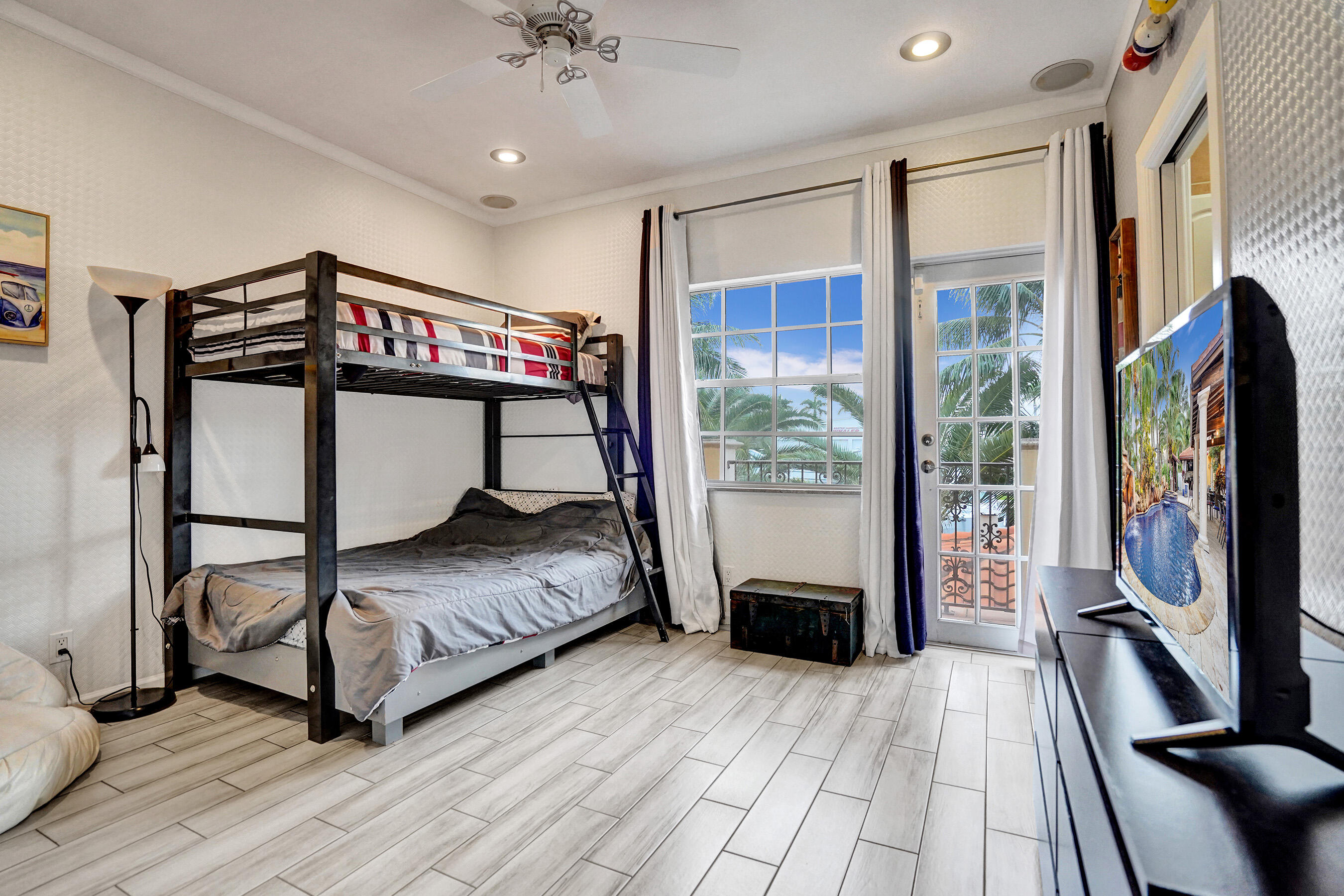 600 Circle, Pompano Beach FL 33062