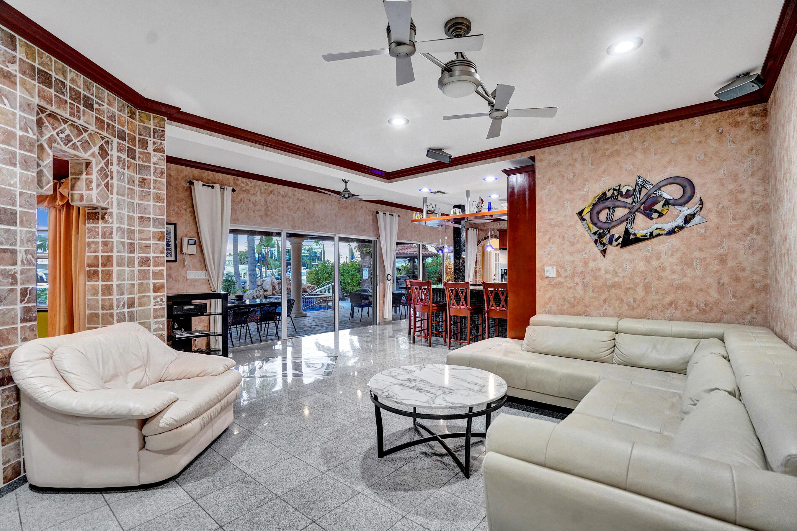 600 Circle, Pompano Beach FL 33062