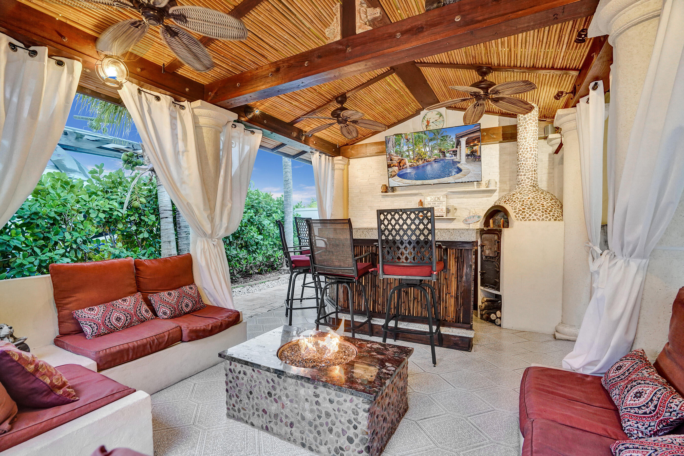 600 Circle, Pompano Beach FL 33062