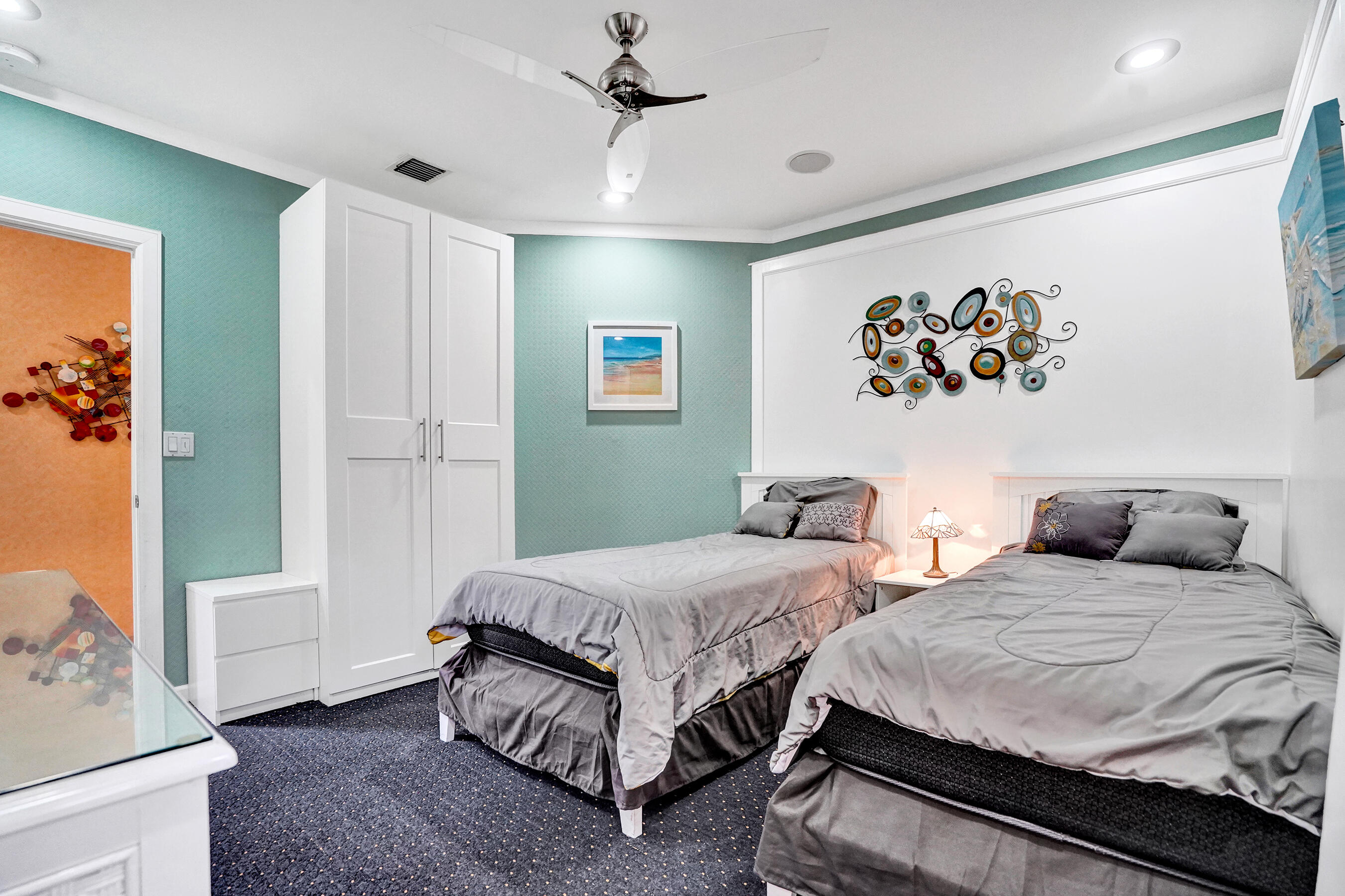 600 Circle, Pompano Beach FL 33062