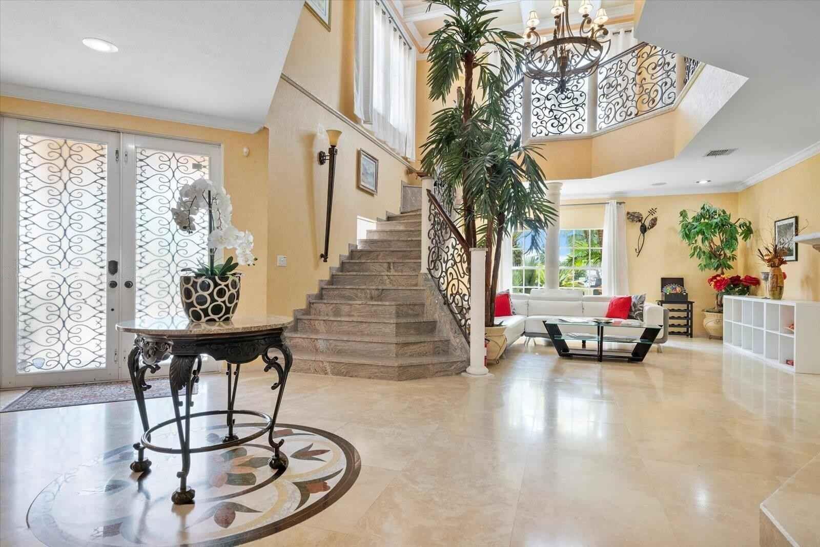 600 Circle, Pompano Beach FL 33062