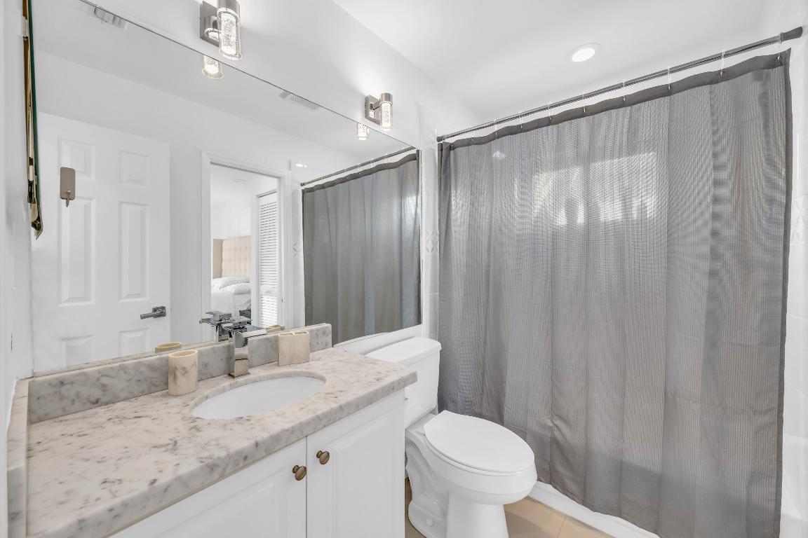 39 Dorchester, Palm Beach Gardens FL 33418