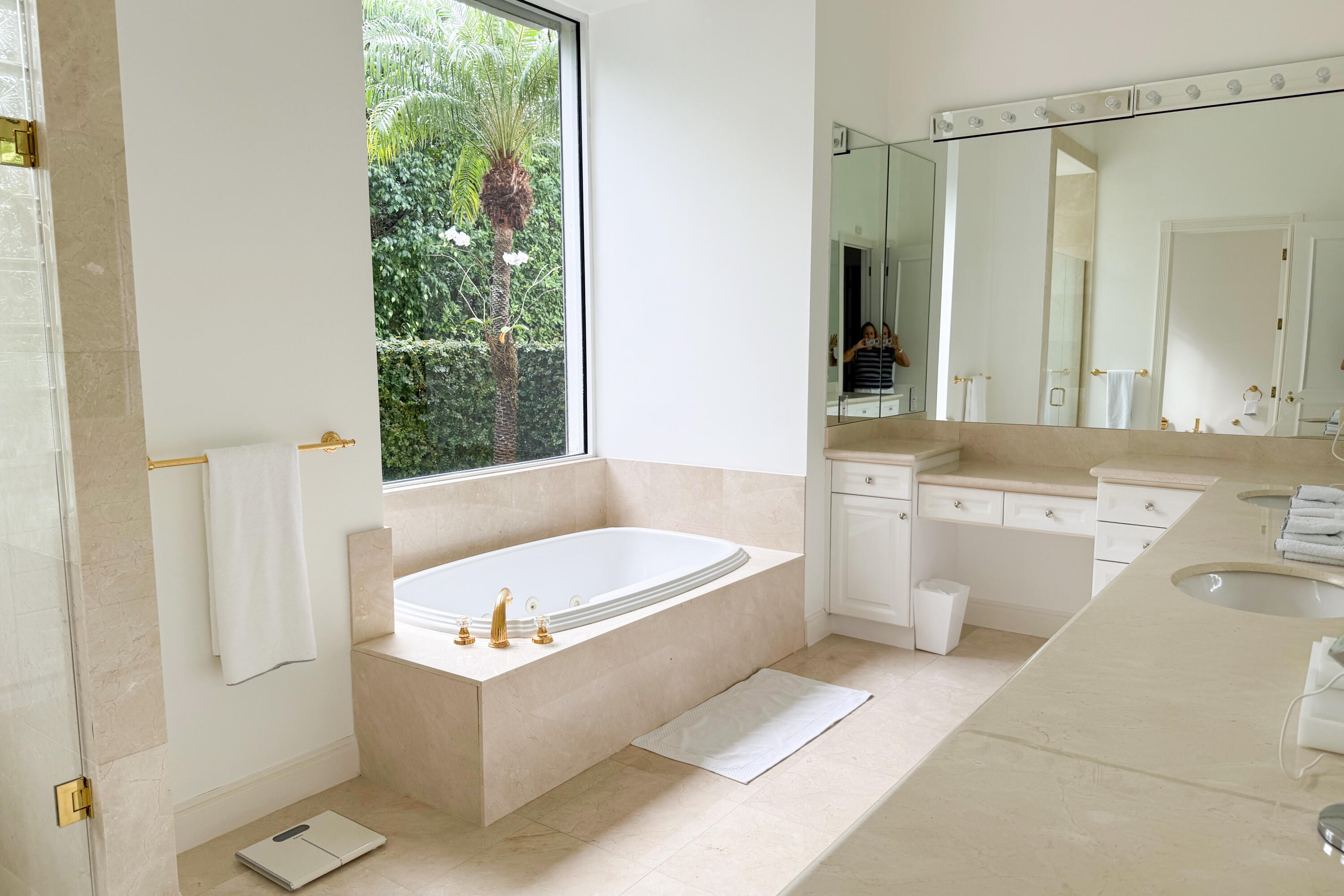 1494 N Lake, Palm Beach FL 33480