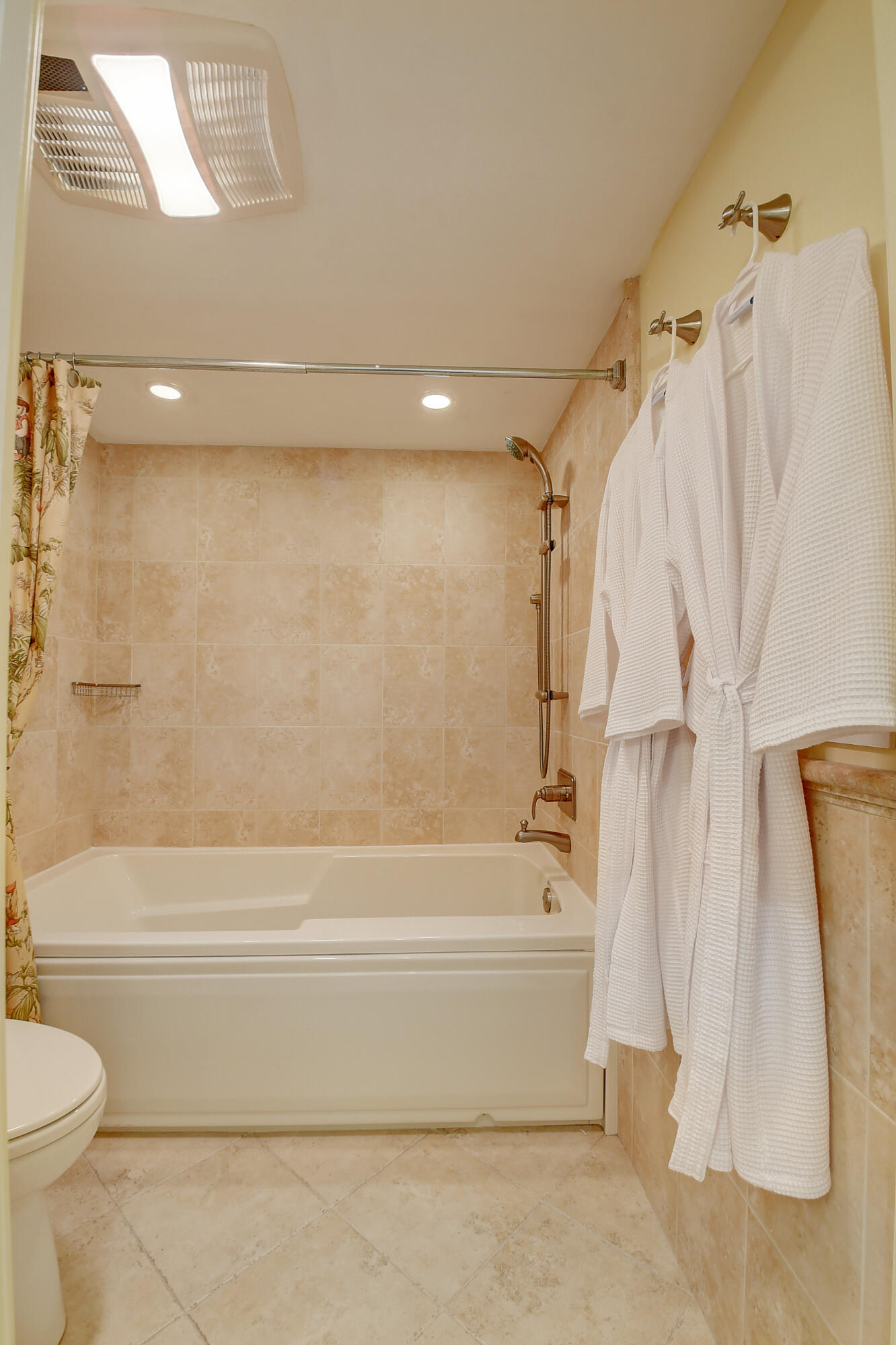 4750 S Ocean #702, Highland Beach FL 33487