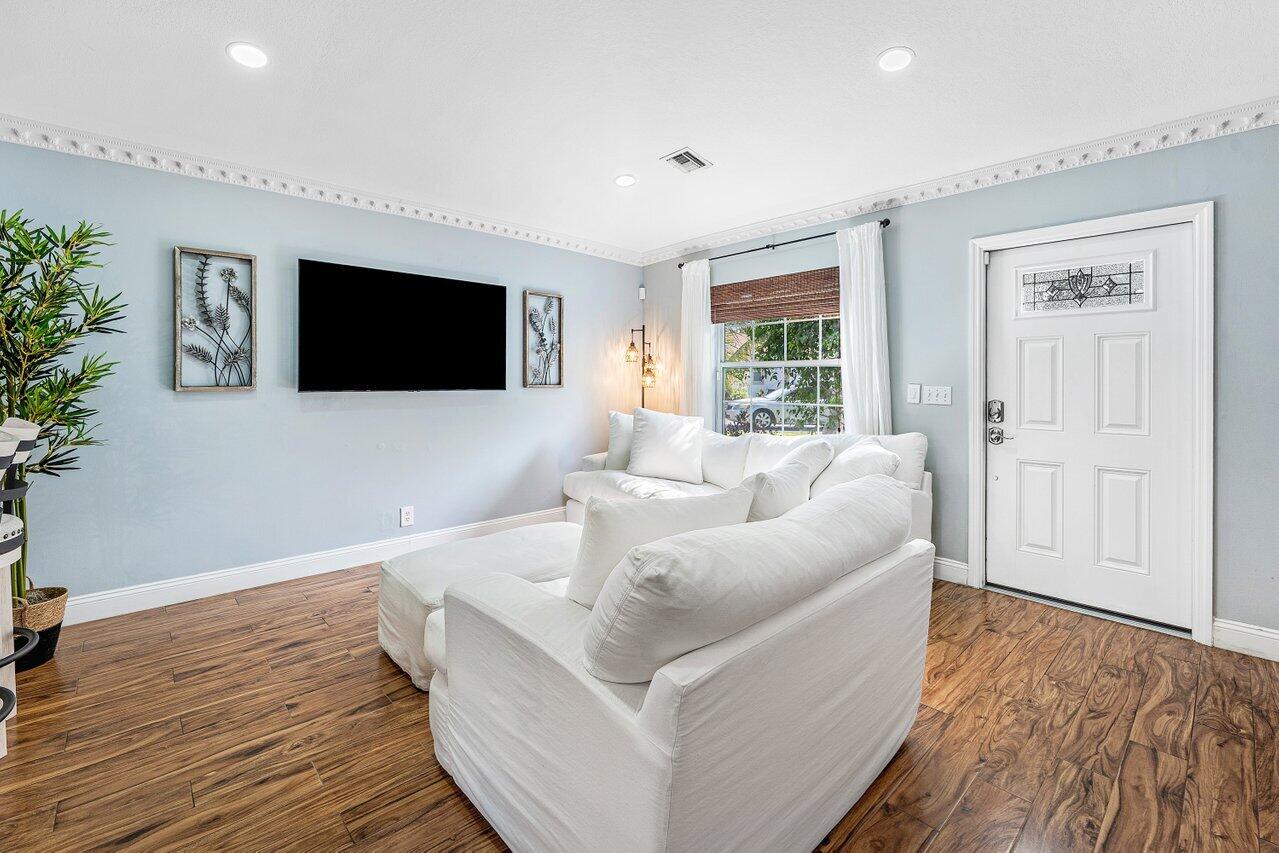 5418 Club, Haverhill FL 33415