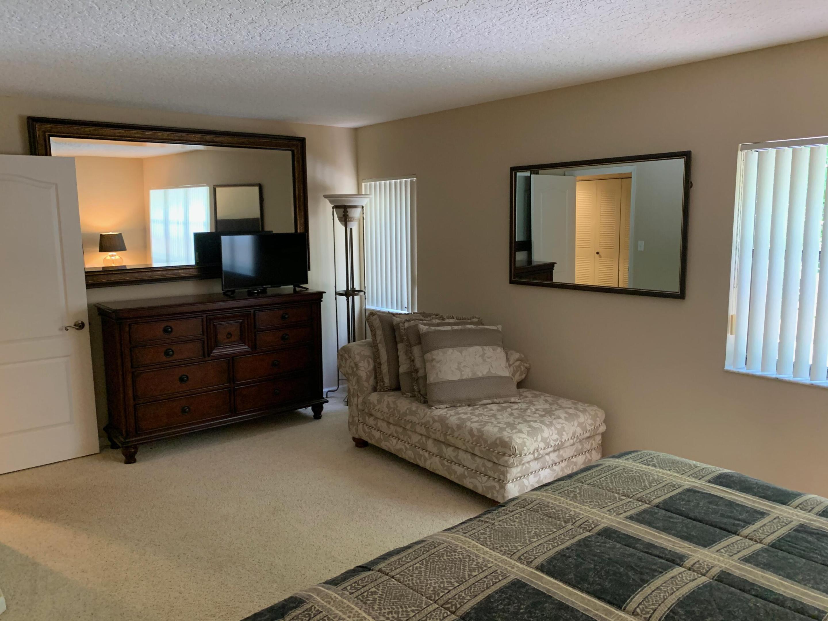 49 Uno Lago, Juno Beach FL 33408