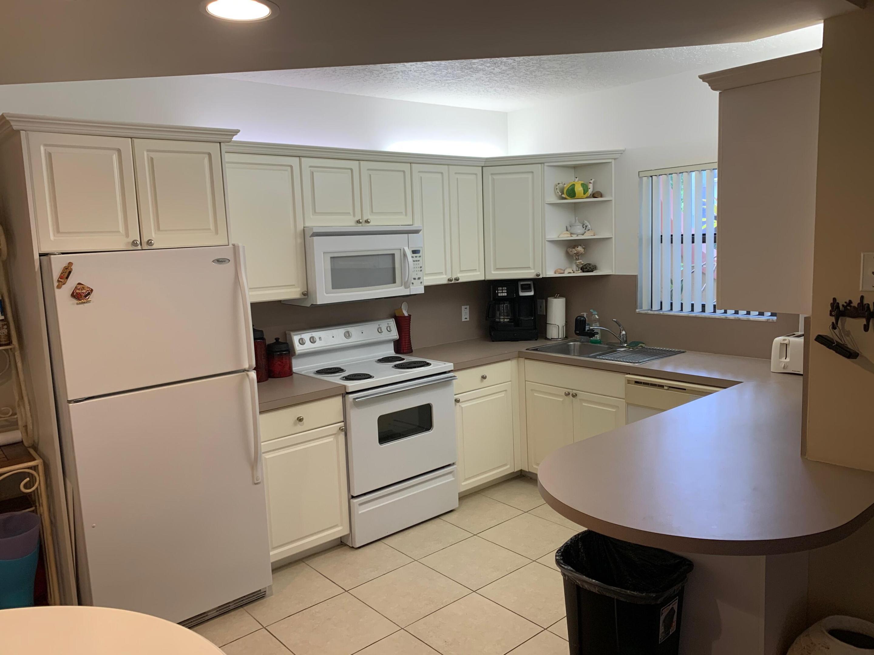 49 Uno Lago, Juno Beach FL 33408