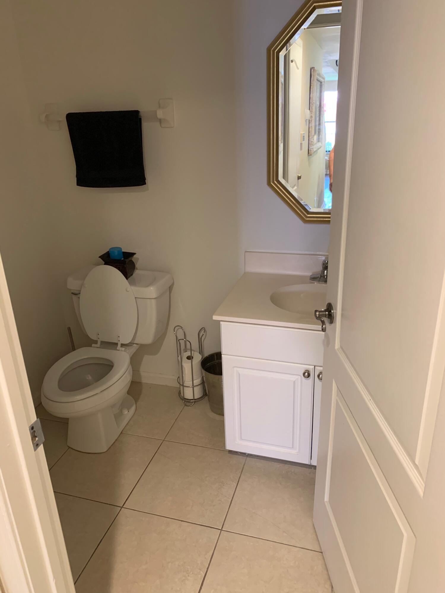49 Uno Lago, Juno Beach FL 33408