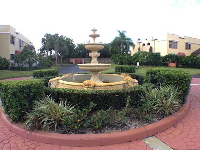 49 Uno Lago, Juno Beach FL 33408